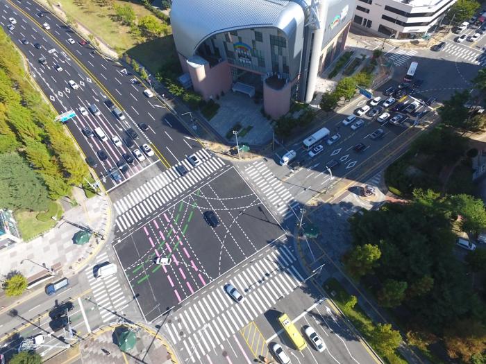 운정 벧엘교회 앞 교차로, 좌회전 차로 확장으로 정체 개선 기사 이미지